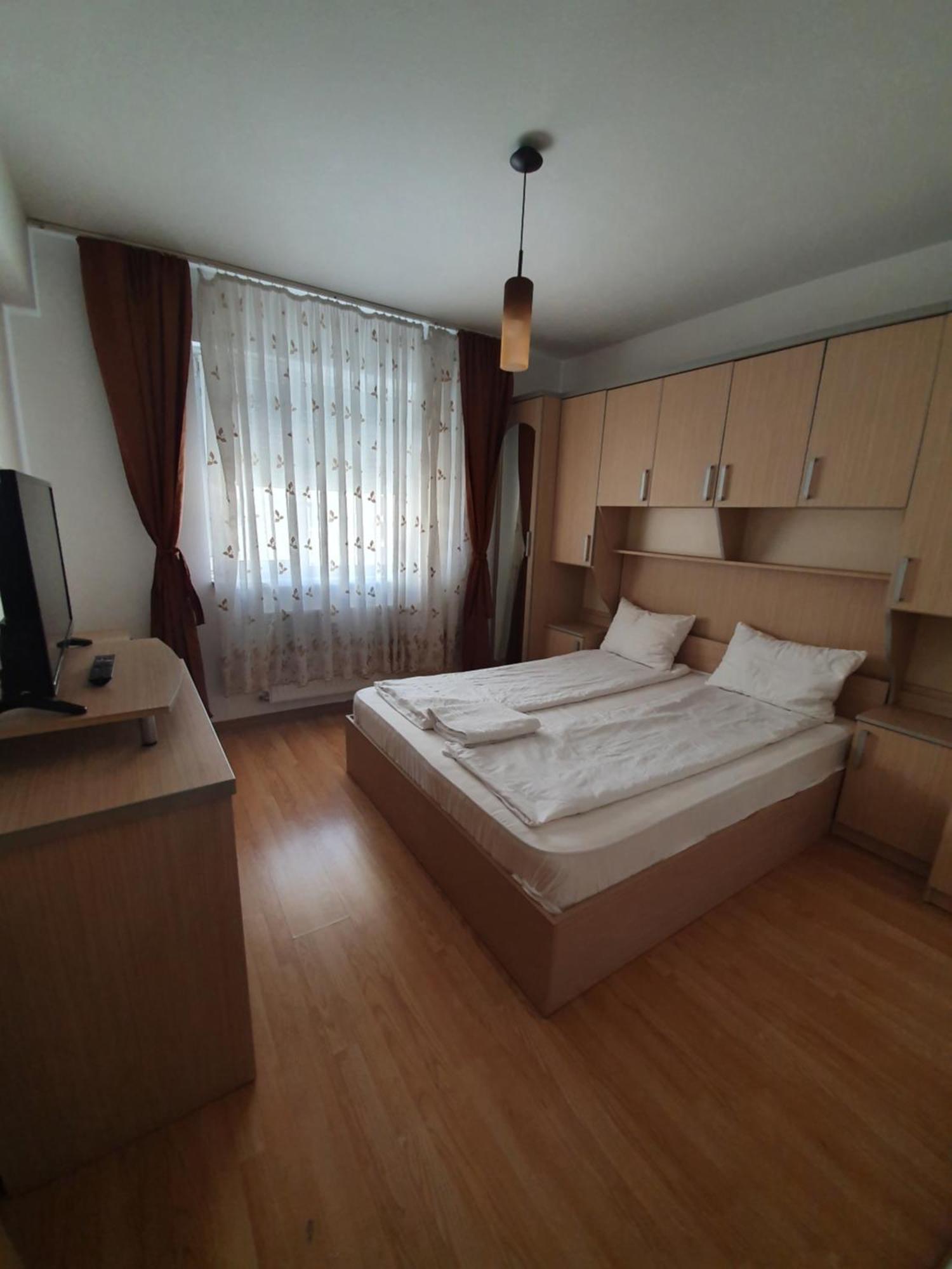 Апартаменти Urban Retreat Luxury Hideaway Орадя Екстер'єр фото